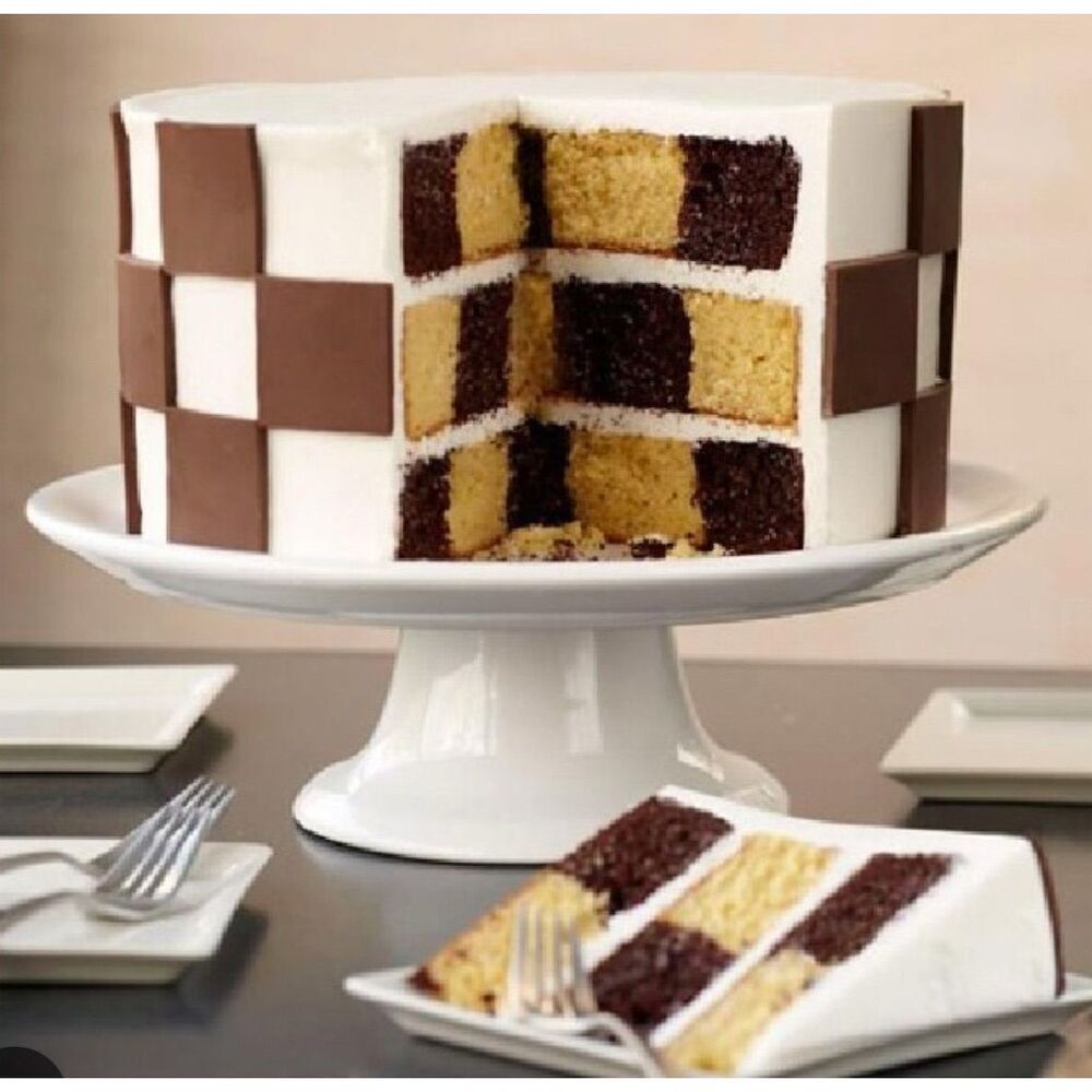 Pampered Chef Nonstick Checkerboard Cake Pan Set Model 9611 New In Box - Picture 2 of 4